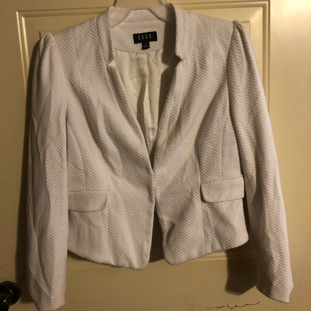 White Elle Blazer